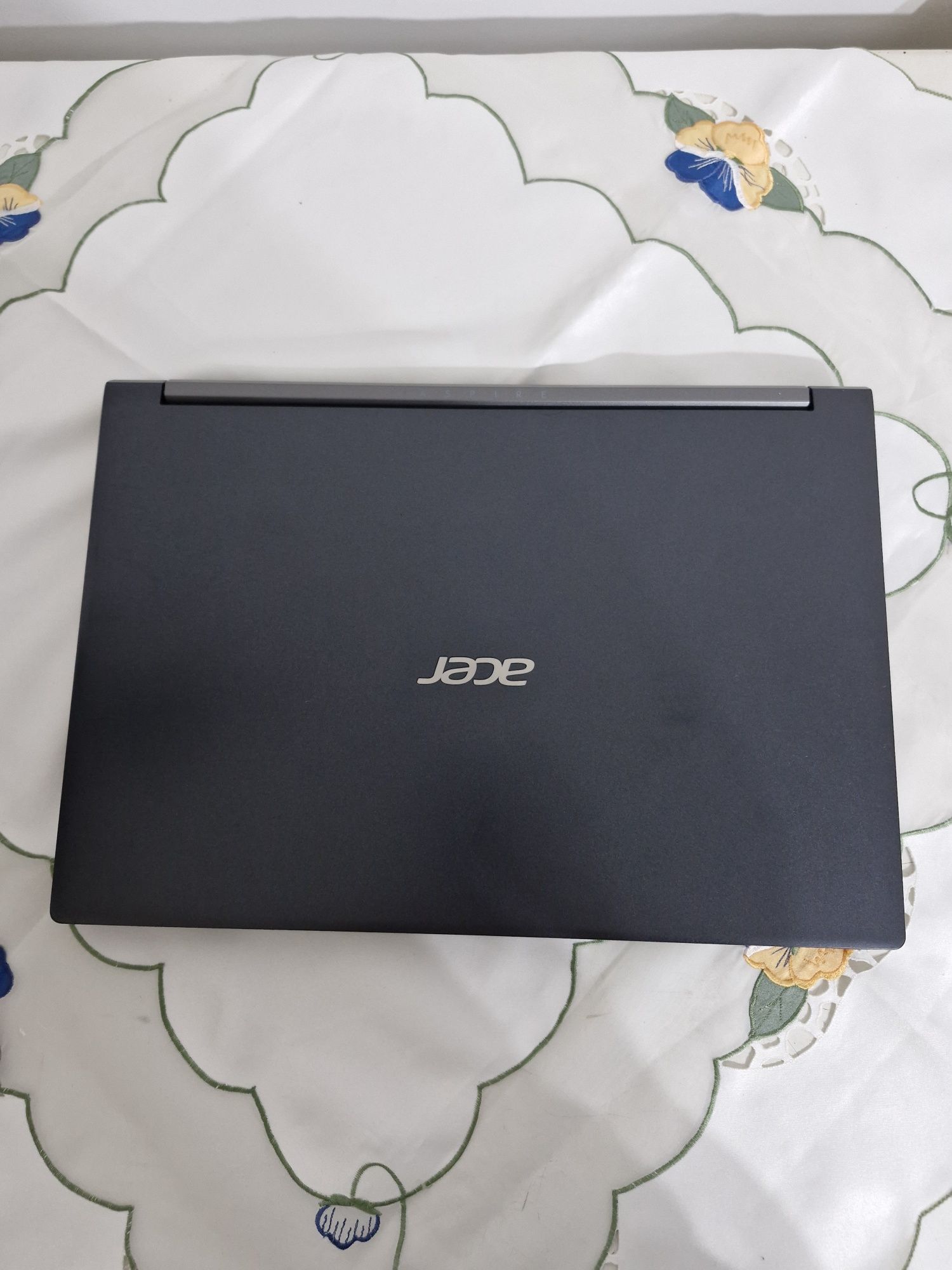 Laptop gaming Acer aspire 7