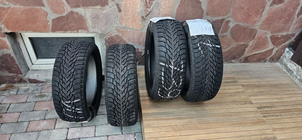 Комплект зимней резины Nokian. Возможно каспи ред.ы