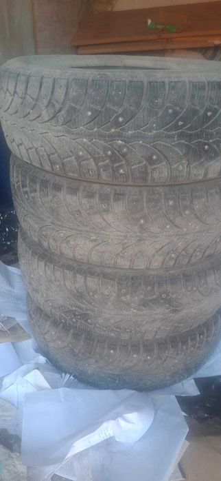 продам Шины зимние 185/65  R14