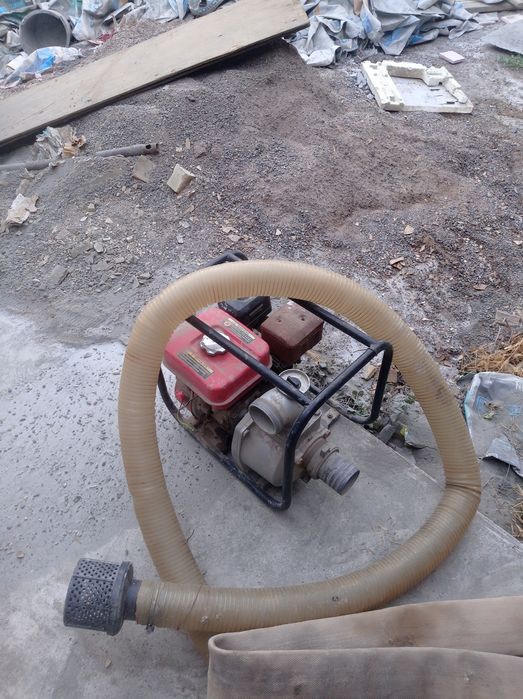Продам помпу в хорошем состоянии