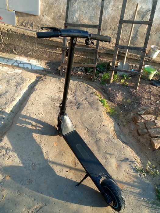 Продам электросамокат