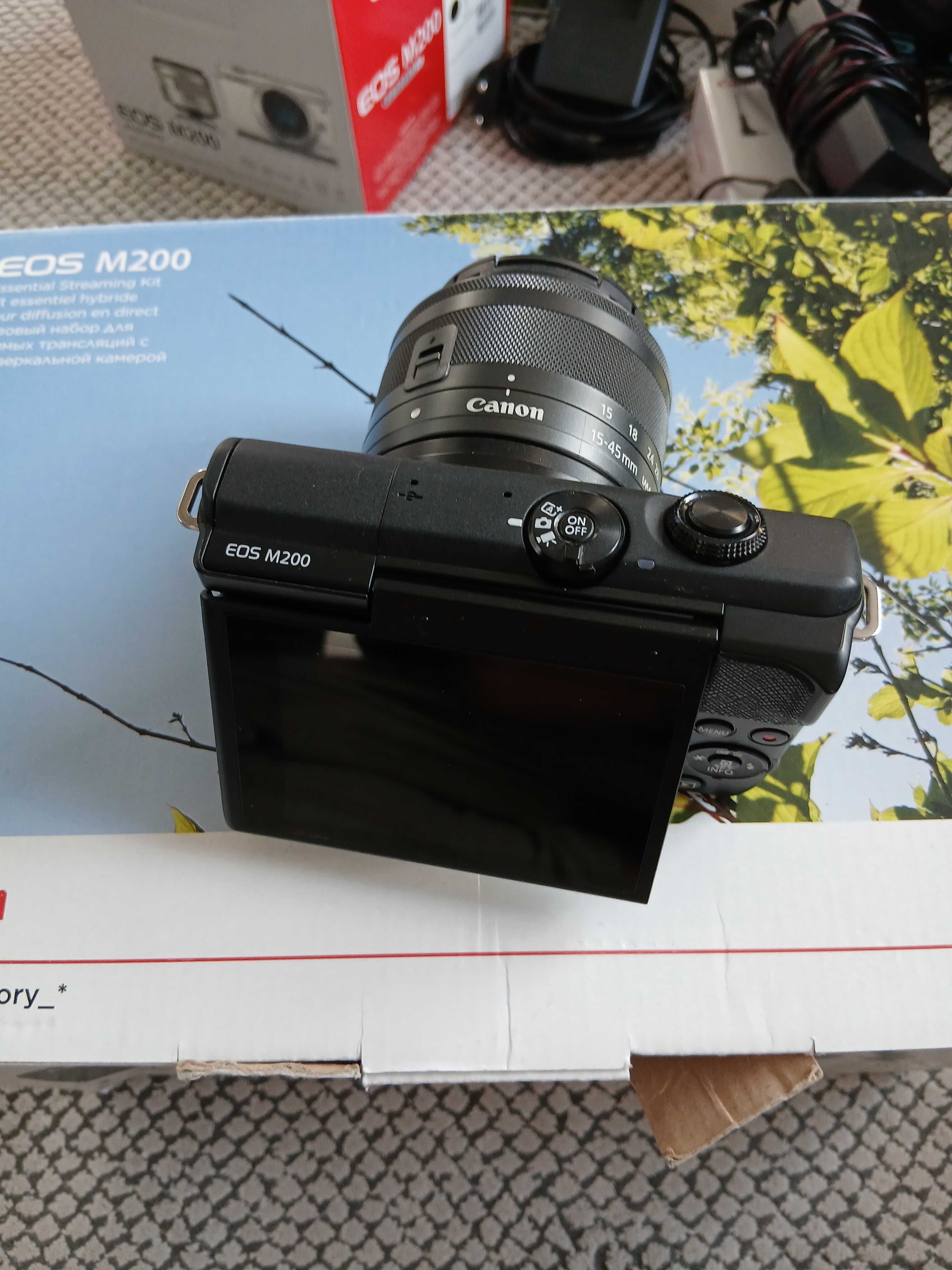 Canon EOS m200 essential streaming kit+elgato camlink 4k