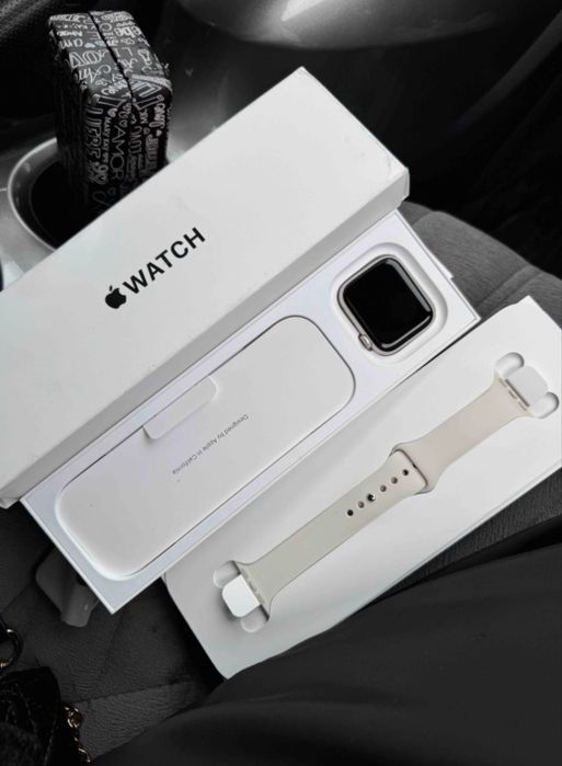 Apple Watch SE 40мм