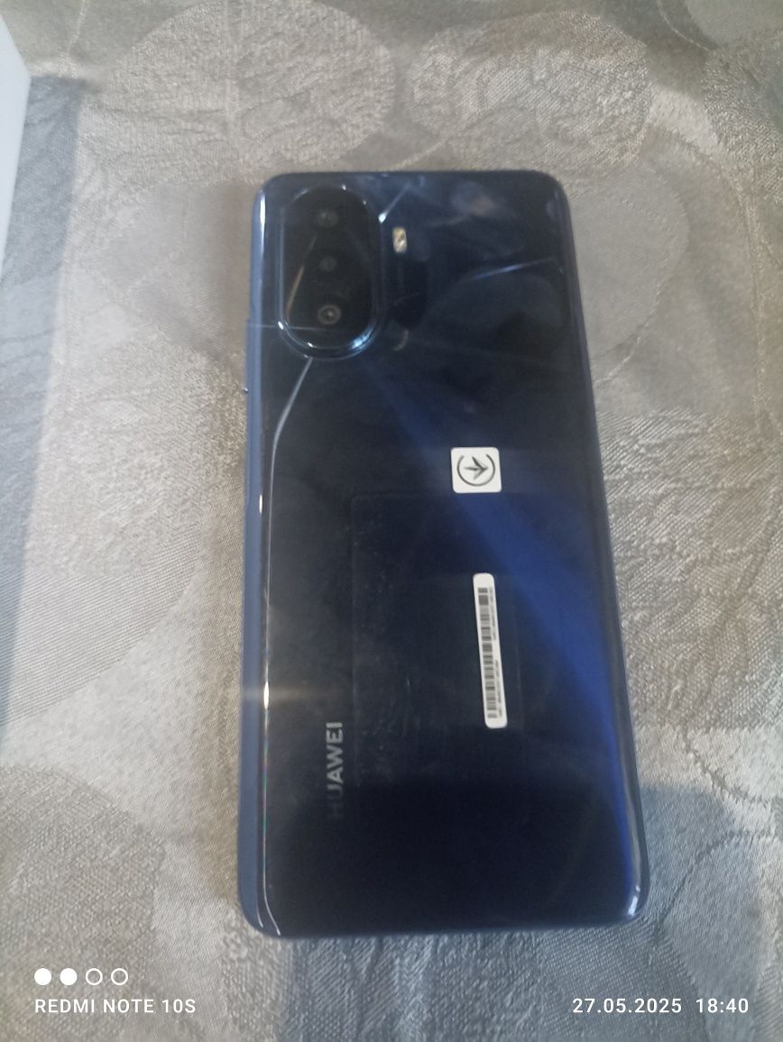 Huawei nova Y70 4/128 gb