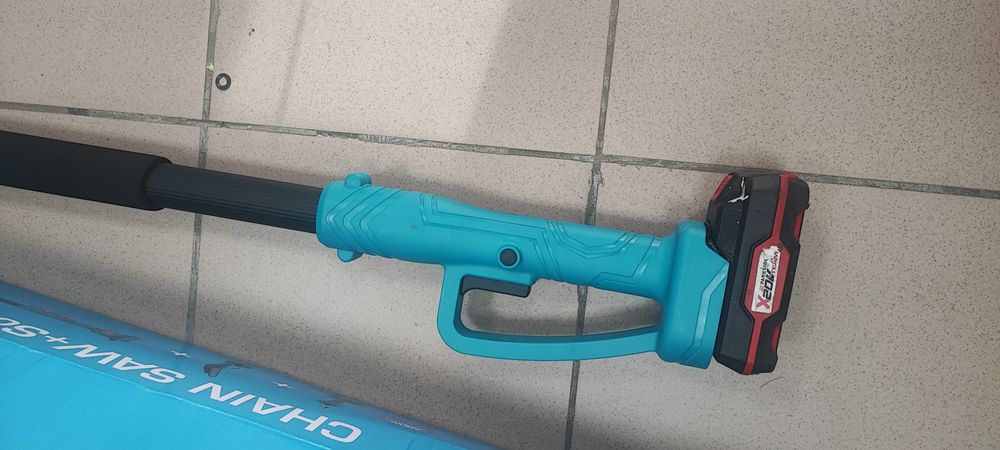 Drujba telescopica + foarfeca taiat pe acumulator Parkside 20v