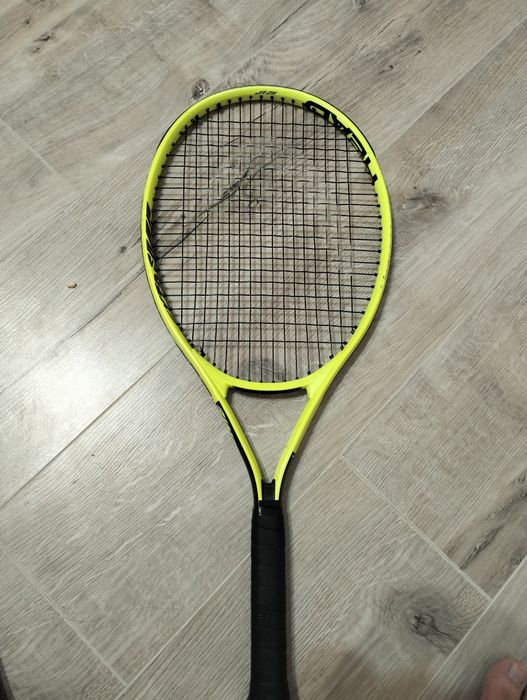 Ракетка для большого тенниса