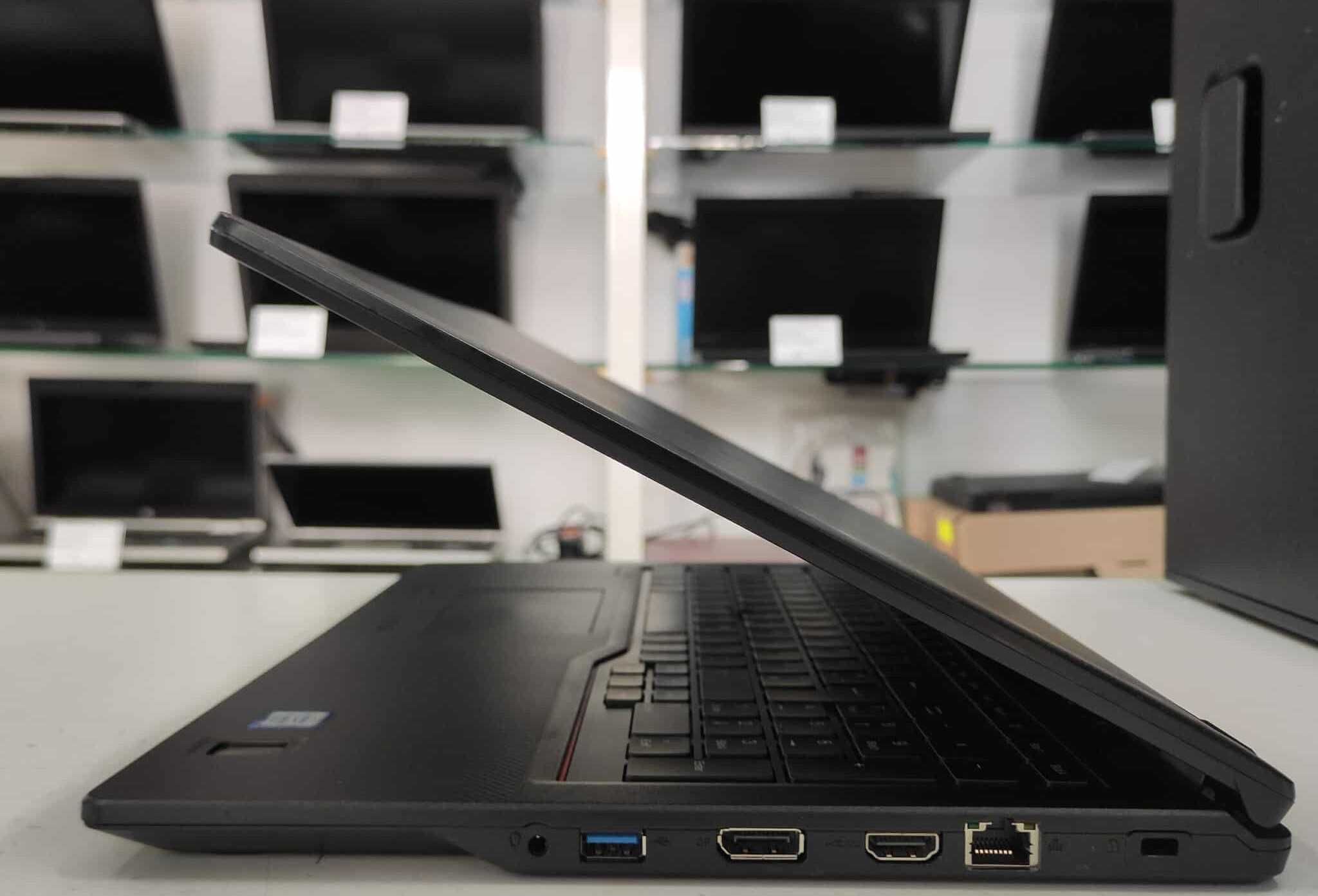 Лаптоп FUJITSU LifeBook E558 - Бургас ТЕРПОТЕХ