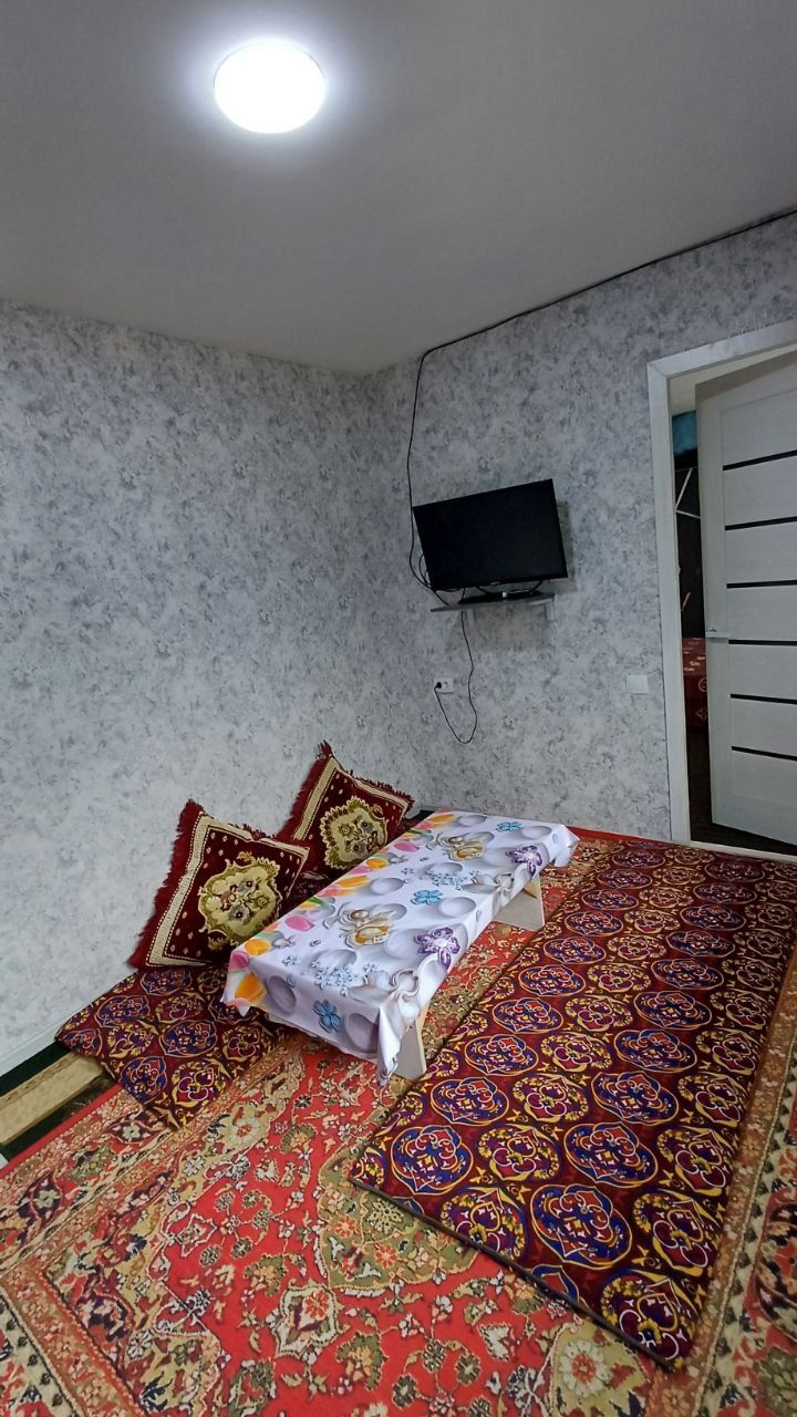 Srochna tayor Uchastka  Nazrbek tarnovda 2 sotx 4 xonali uy soiladi