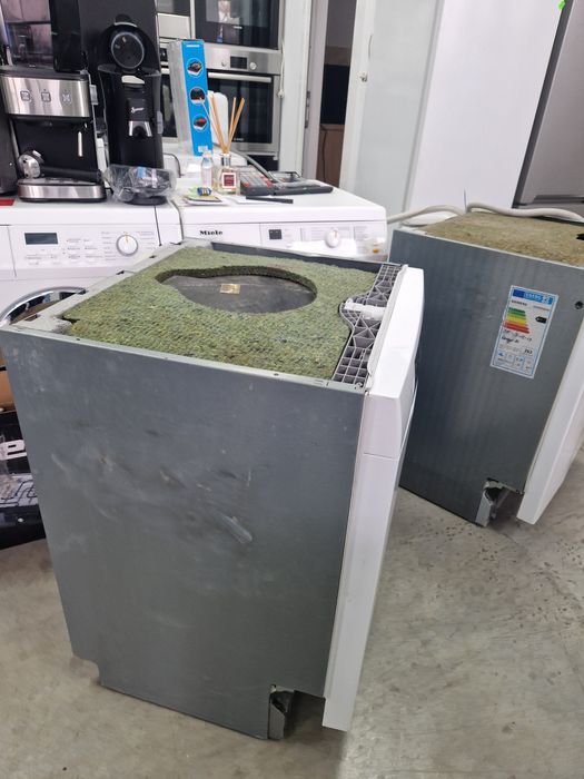 Съдомиялна за полу вграждане BOSCH Serie/4