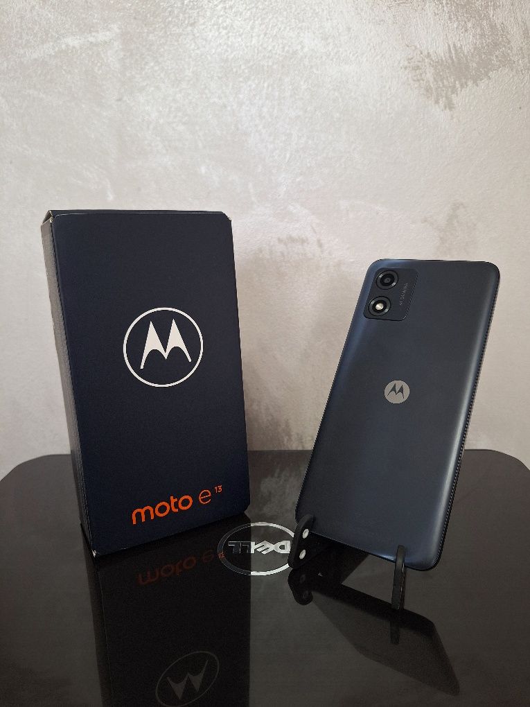 Motorola e13 Нов