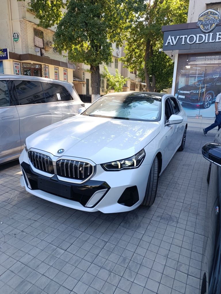 Bmw I5 40l M Sport 713km натариусга тайер