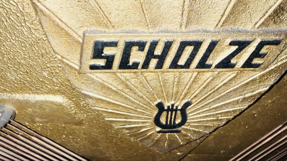 Продается пианино Scholze оригинал, в отличном состоянии