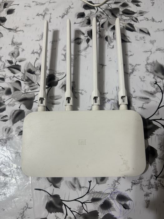 Продается вай фай Mi Router 4C global