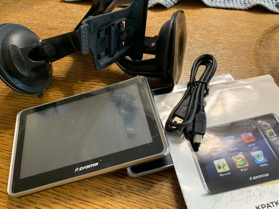 Продам GPS навигатор на машину