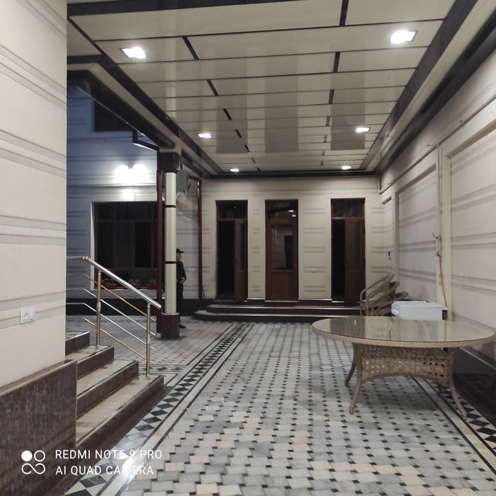 Продам 2 дома 10 комнат 4 сотки Ипакчилик