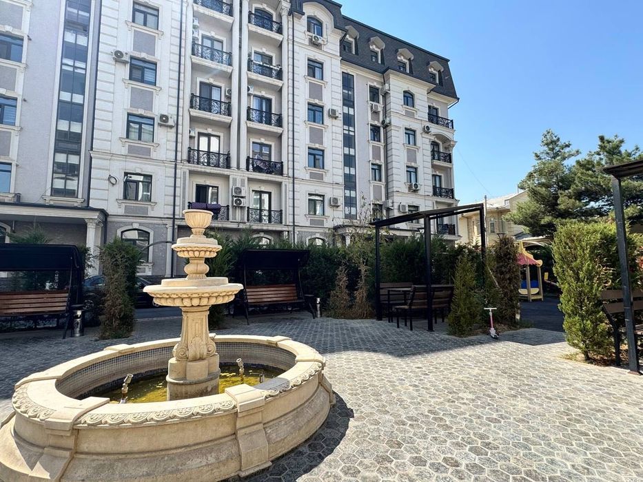Family Gardens Продается 3 комнатная квартира ремонт Академгородок