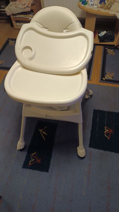 Scaun bebe cu masa
