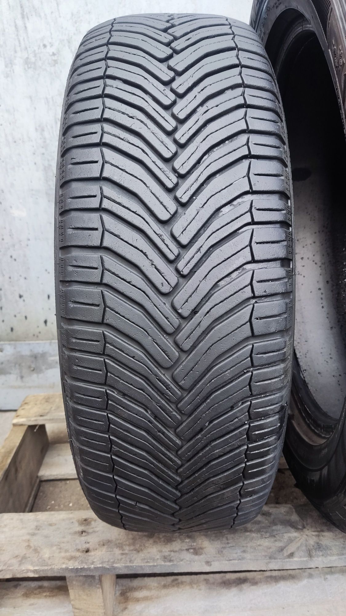 1бр всесезонна гума 185/65/15 Michelin Cross Climate+, dot19
dot1119
о