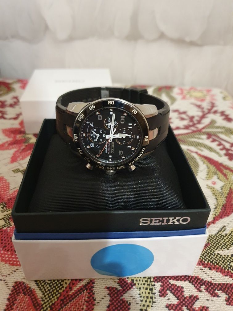 Продам мужские часы Seiko Sportura