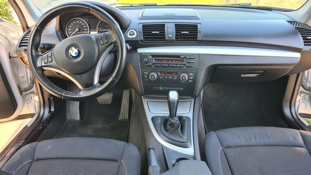 BMW  Seria 1 E87 118d