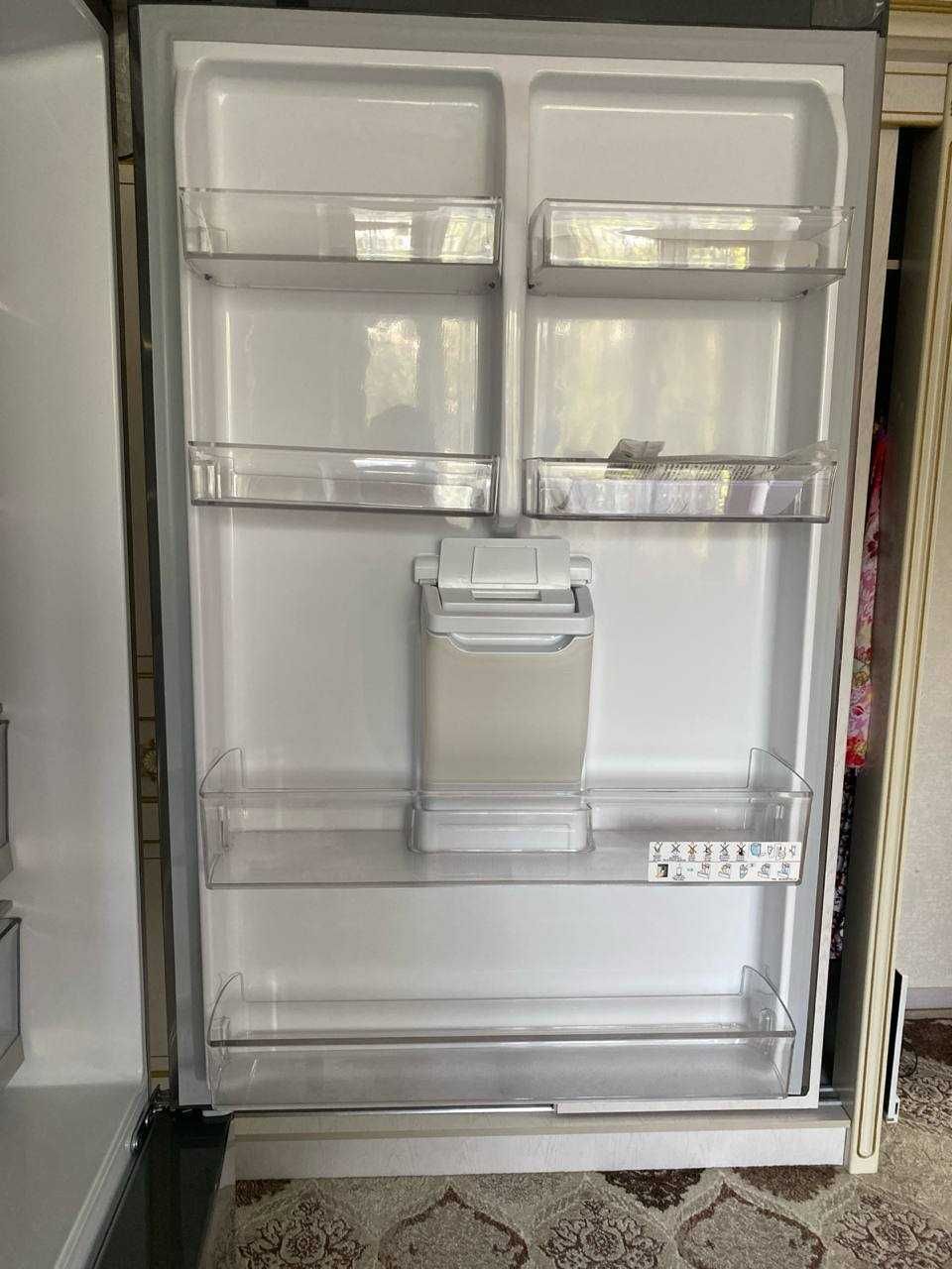 Muzlatgich Sotiladi/Продаётся: Холодильник LG GC‑F689BLCM