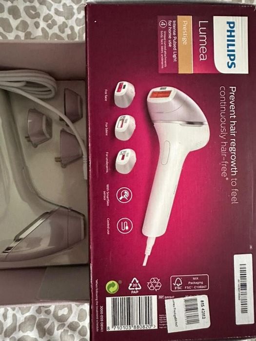 Лазерен епилатол Philips Lumea Prestige BRI947