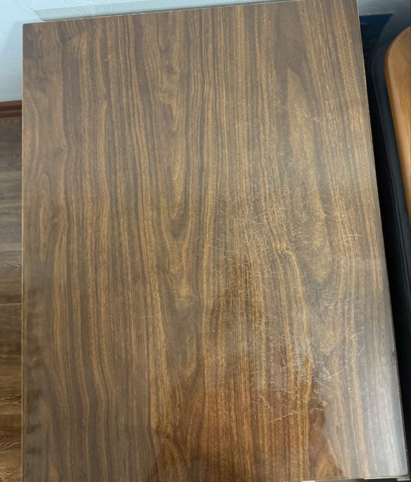 Журнальный столик