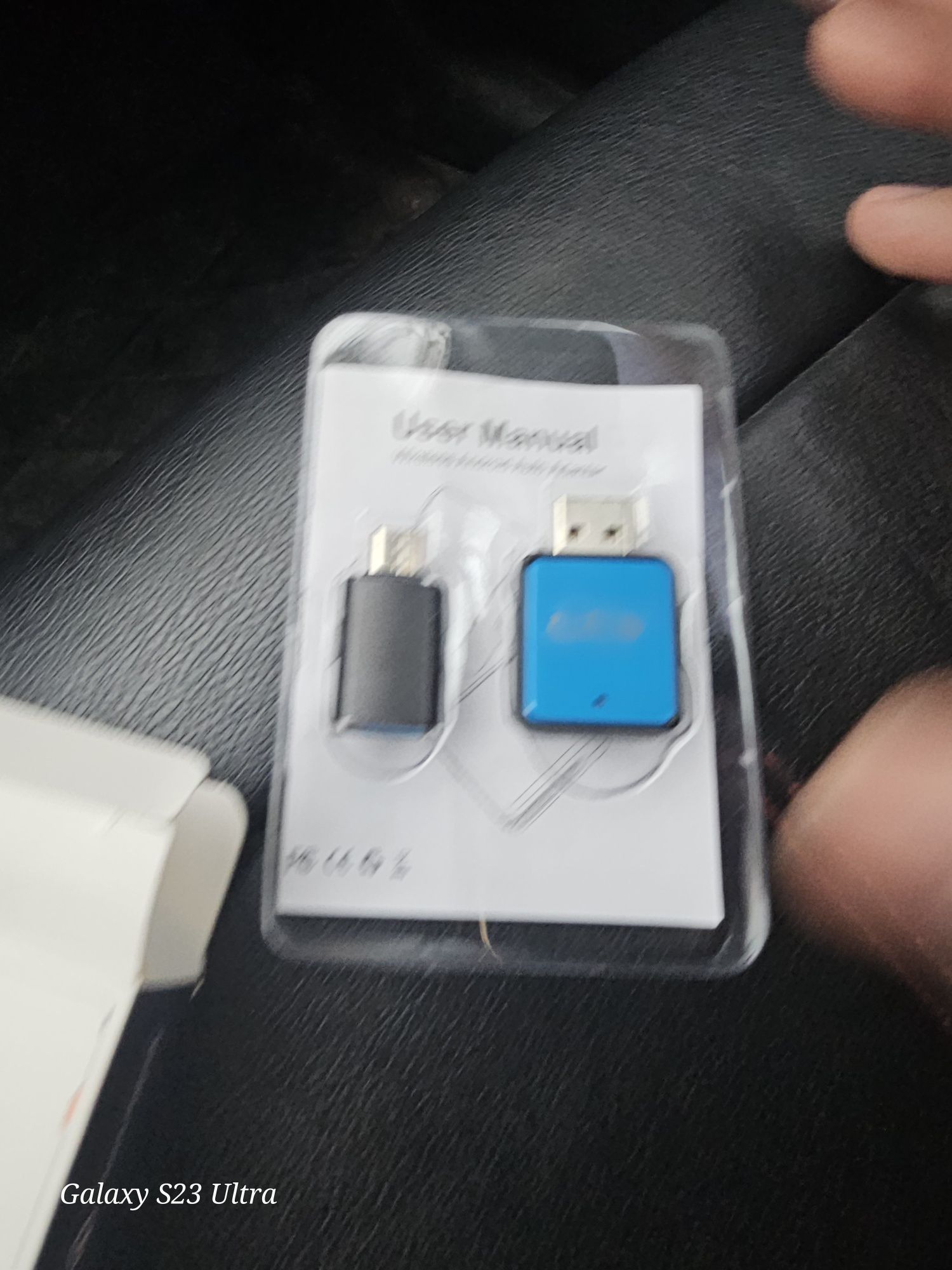 Продавам адаптер за кола за Android Auto.