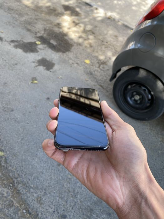 Iphone 11 pro orta xolatda