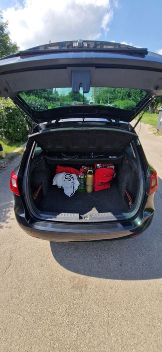 seat ibiza st 2012