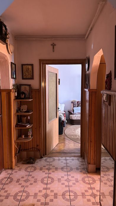 Vand apartament 2 camere