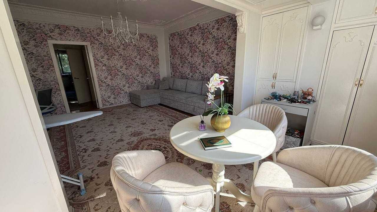 3-х комнатная квартира на Ойбеке (до метро не далеко пешком) ID: 2903