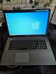 Laptop asus 17 inchi
