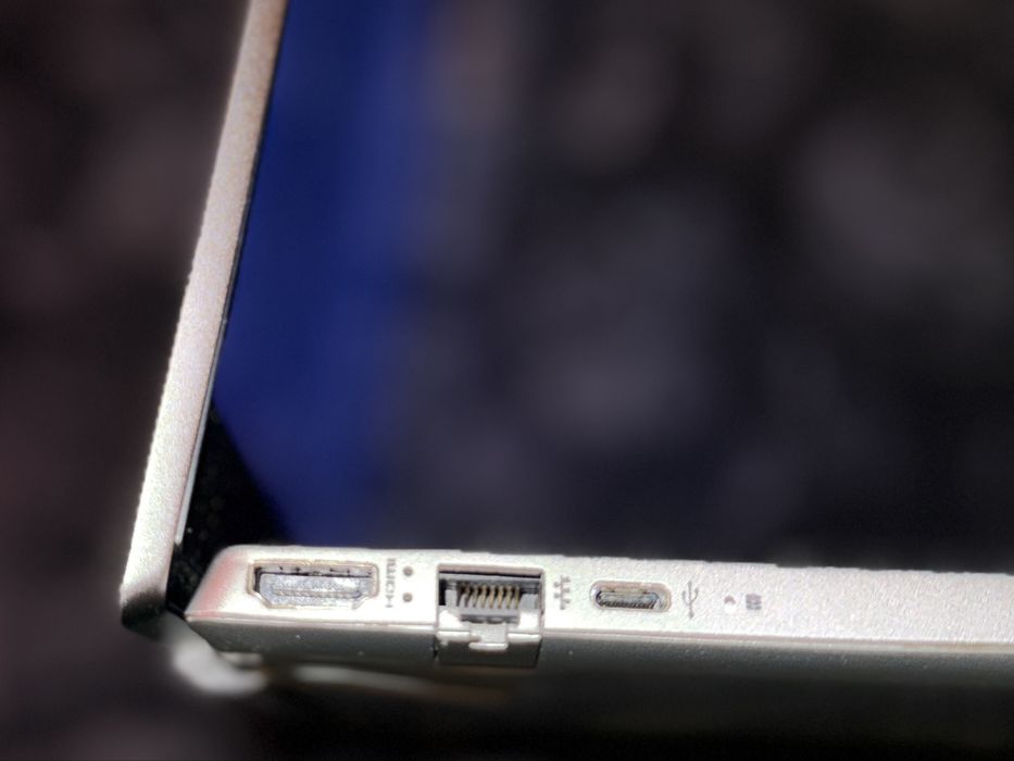 Laptop HP Pavilion i5 / 8 GB RAM / SSD 237 GB