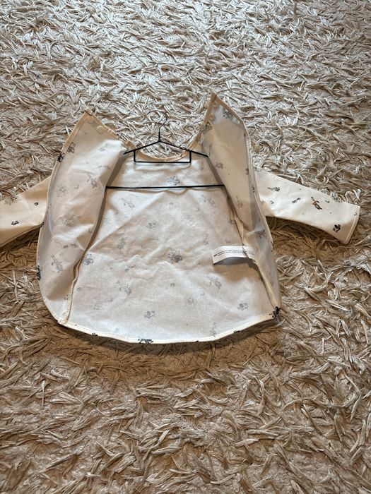 Bavetica tip costum pentu bebelusi, Zara Disney