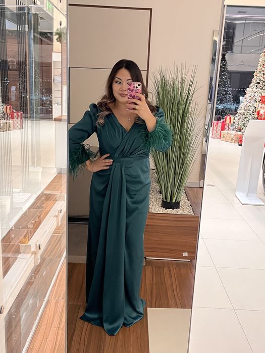 Продам шикарное платье