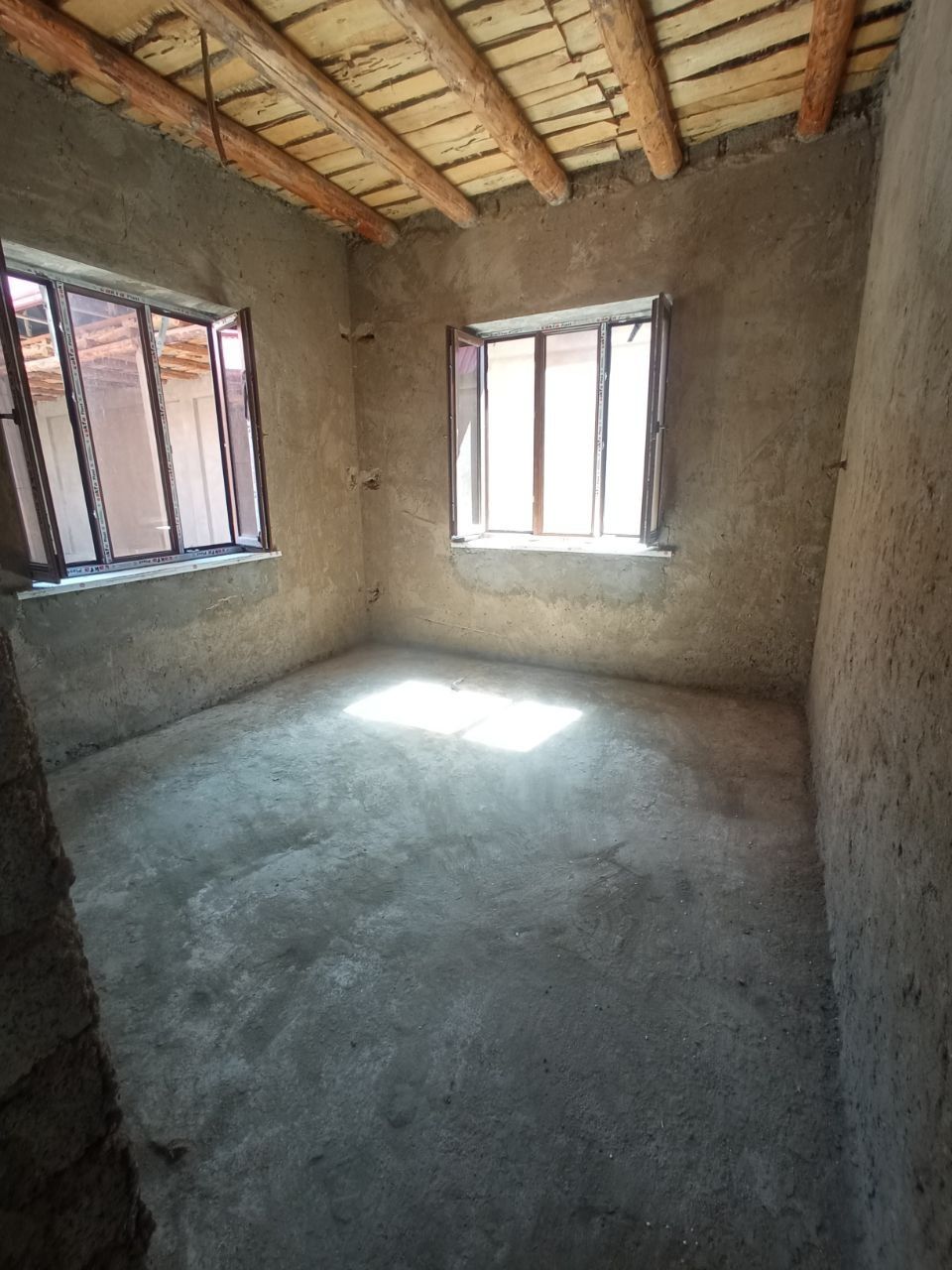 Dacha  sotiladi 8.22 sotok Bo’stonliq tumani, yangi ovul shaxardan 50k