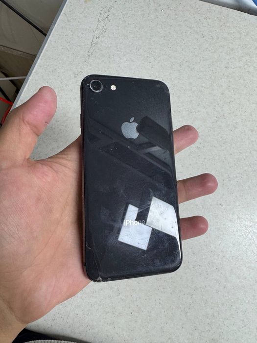 Iphone 8 sastayanasi yaxshi