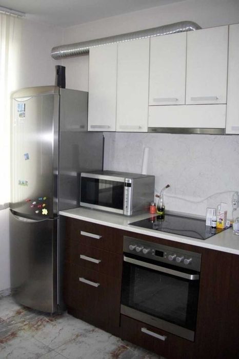 Тристаен апартамент в Люлин 8