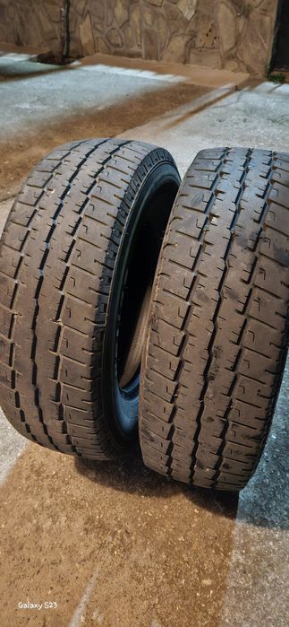 2 бр. Гуми за бус 215/70/R15C