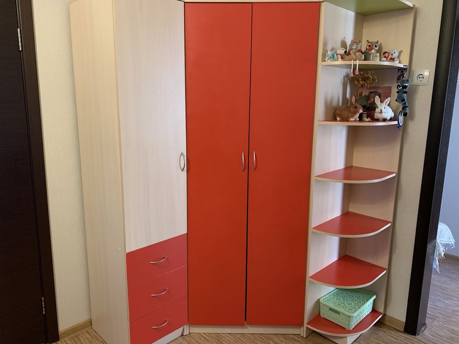 Стенка в спальню