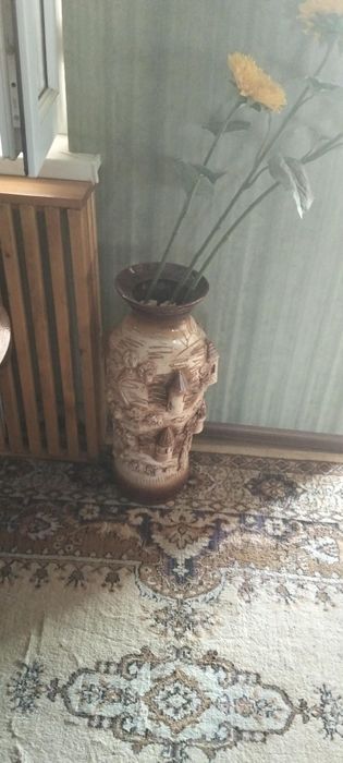 Продам вазу для квартиры и для дома