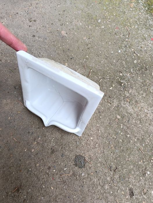 Стара порцеланова лавица за баня и сапунерка