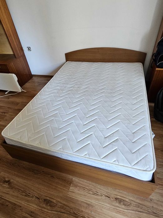 Двойно легло с матрак 140х190см и място за съхранение