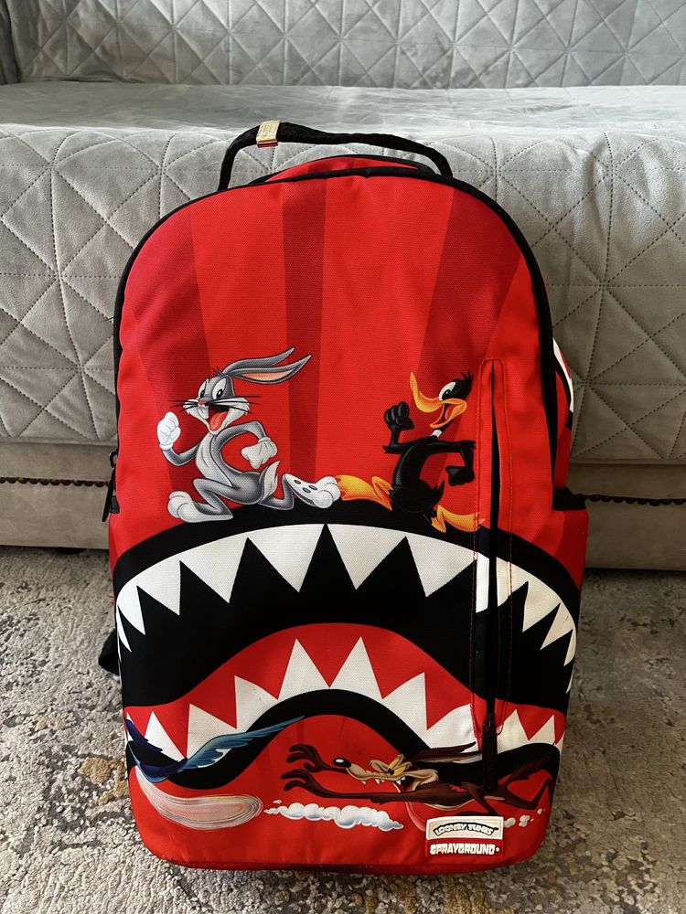 Vând rucsac Sprayground