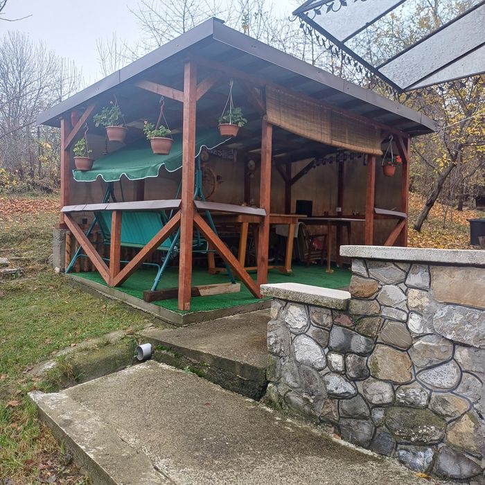 Casa vacanta/teren 800mp