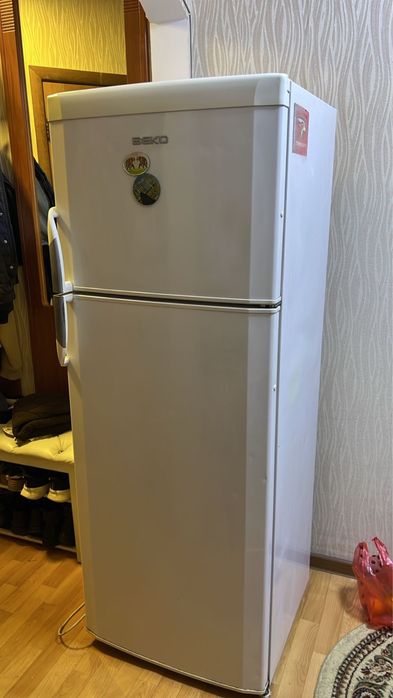 Холодильник beko