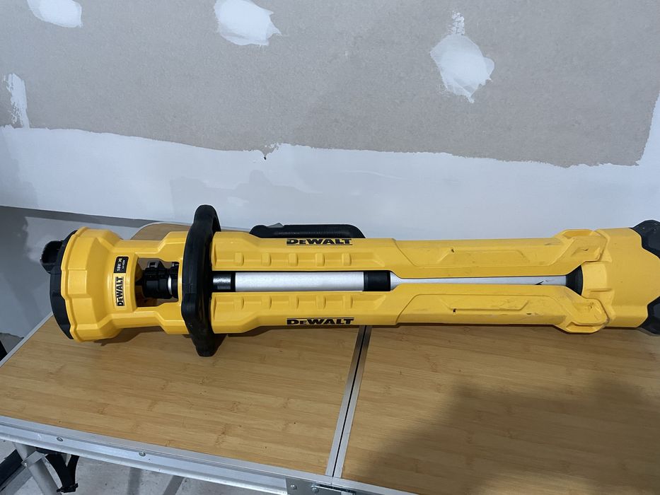 Dewalt led 18v impecabil