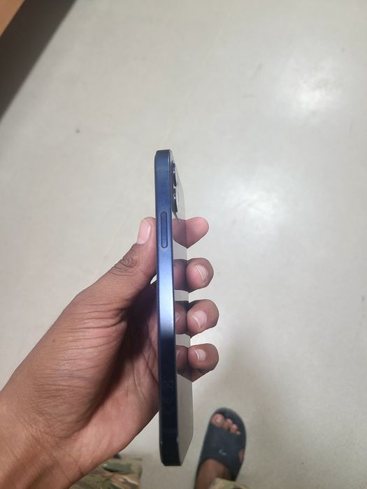 iphone 12 holati ideal xotirasi 128 yomkost 85% obmen yoq naxtga