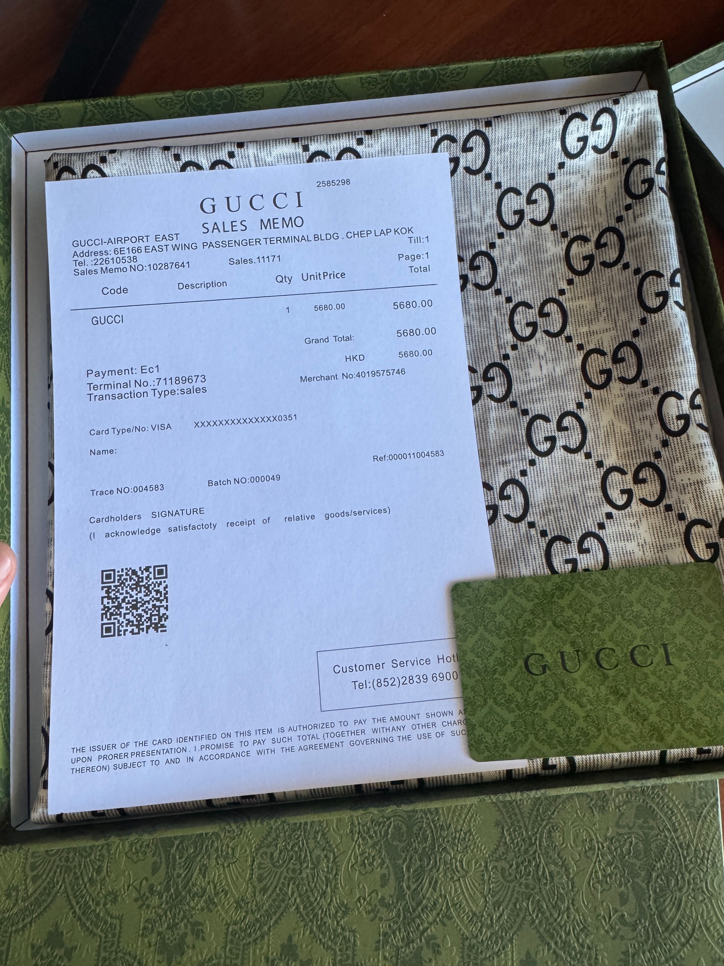 головной платок от Gucci и LouisVuitton